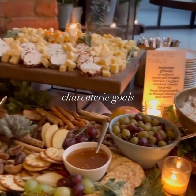 Charcuterie for the big day? Had to take it up a notch. 
c/o @novaeventsinc