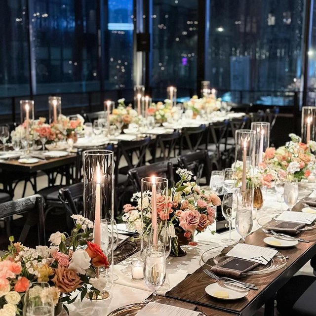 Cozy, candlelit receptions. 

c/o @athabold +@lunaandcharlievents